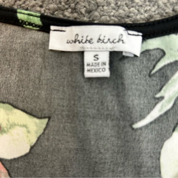 White Birch Dress Womens Size S Black Floral Silky Stretchy Feminine Colorful - Picture 9 of 10